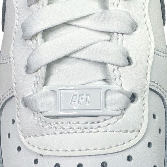 Nike Air Force 1 ‘07 ESS TRND Size 6.5 Women’s Summit White / Metallic Silver - Picture 9 of 14